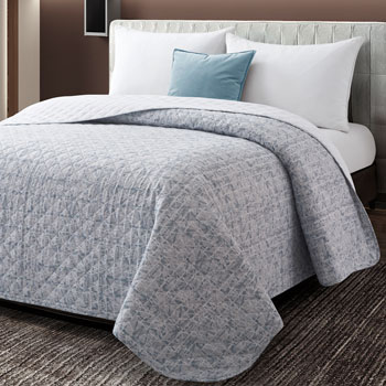 Lattice Pinsonic Quilted Bedspreads
