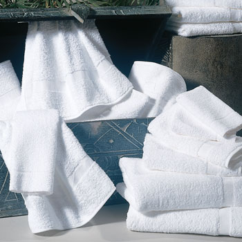 Williams Bay White Guestroom Towels