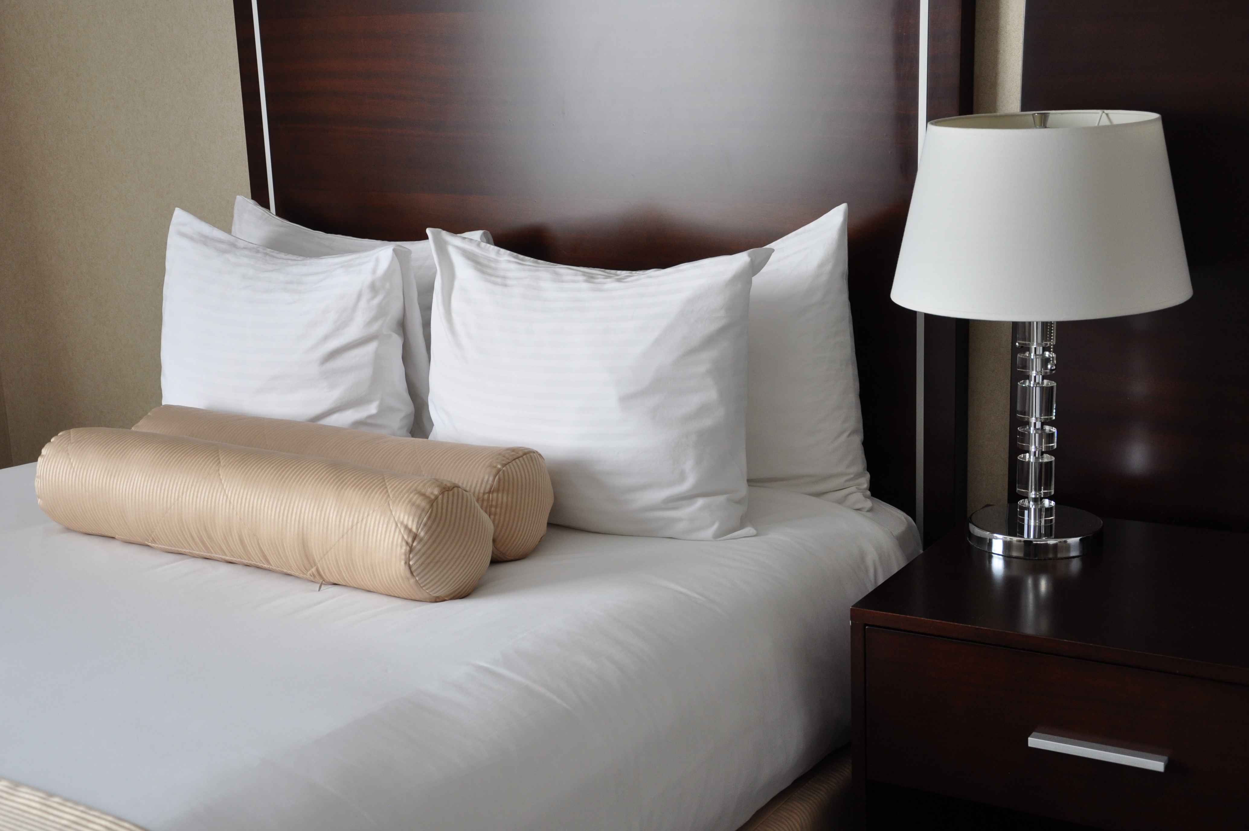 Lamp and pillows